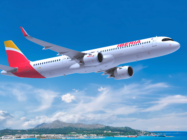 Iberia denuncia ciberataque que expone datos personales de clientes: qué ocurrió y cómo afecta a los viajeros