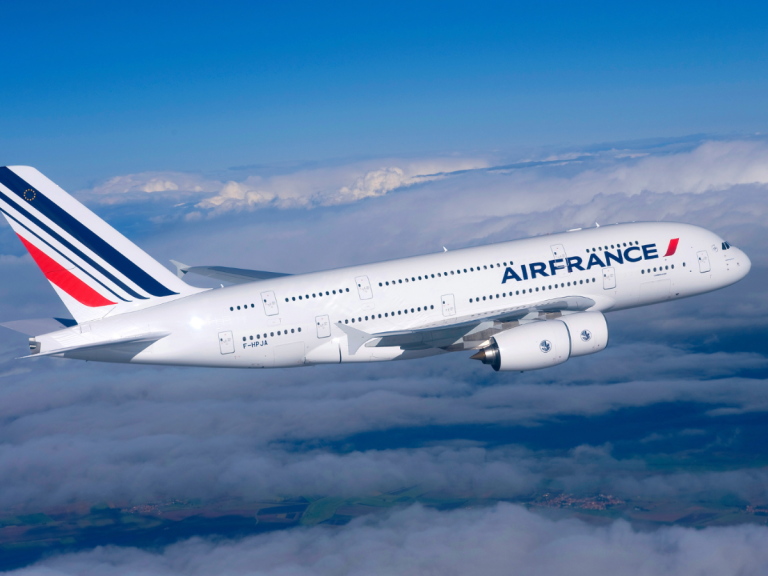 Air France ofrece wifi de alta velocidad gratuito en sus vuelos: la primera gran aerolínea europea en dar este servicio