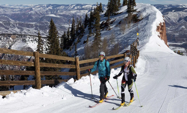 ¿Qué es el uphilling? Descubre los secretos de practicar este nuevo deporte de nieve en tendencia, a tu ritmo y sin altas velocidades